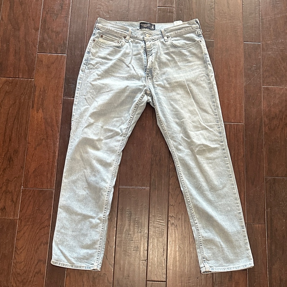 Abercrombie and Fitch Vintage Stretch Straight Light wash Denim